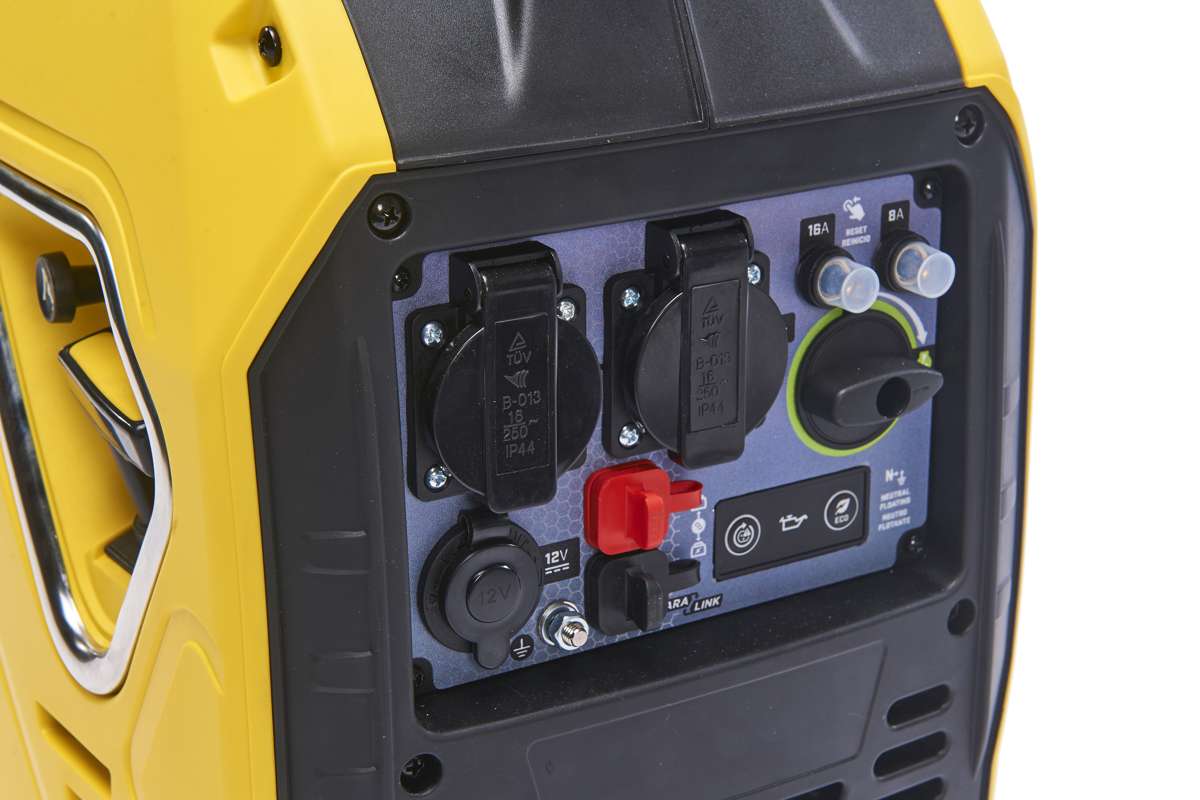 Champion 2200 Watt Inverter Generator - The Mighty Atom!