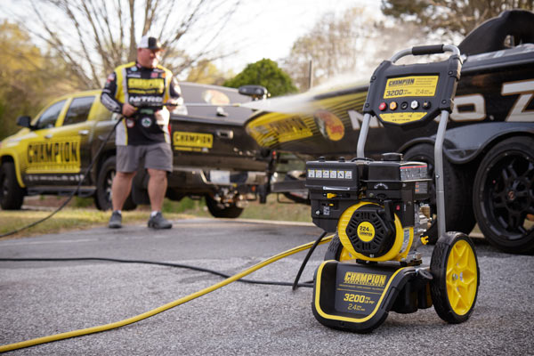 Champion 220 Bar (3200 PSI) 9.0 LPM Pressure Washer